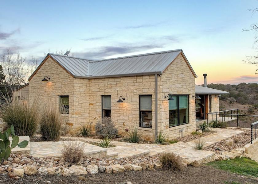 Texas Dripping Springs Interior