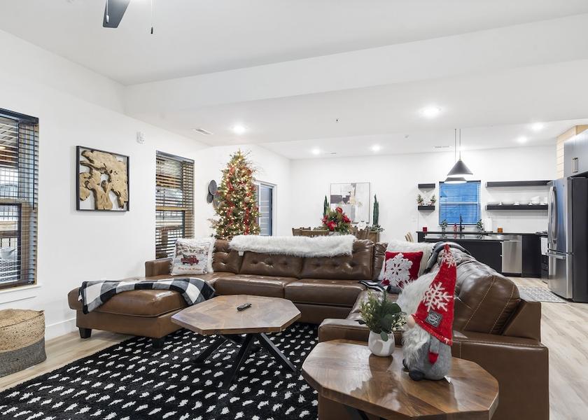 Missouri Hollister Living Area