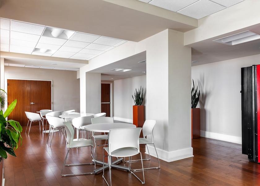 Louisiana New Orleans In-Room Dining