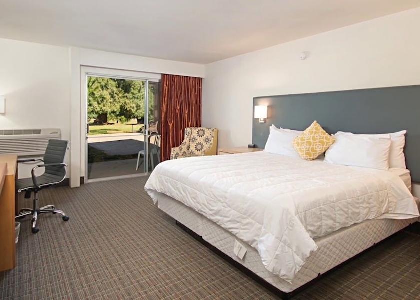 California Holtville Room