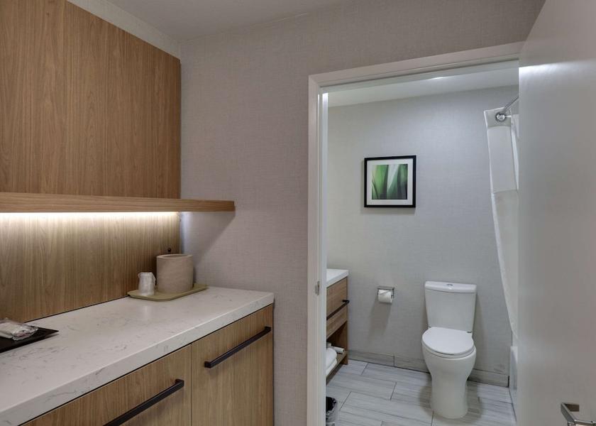 California Modesto Room