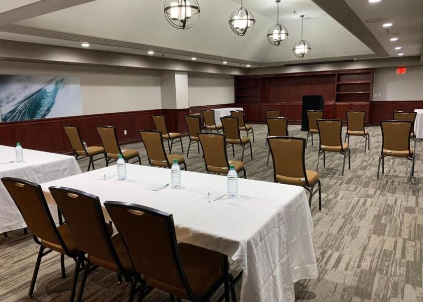 California Modesto Meeting Room