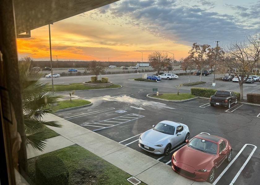 California Modesto Room