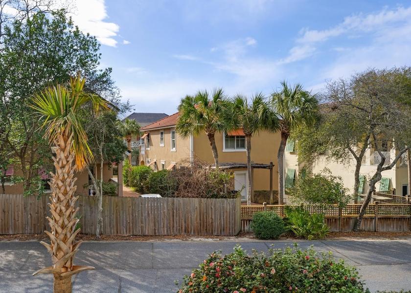 Florida Miramar Beach Property Grounds