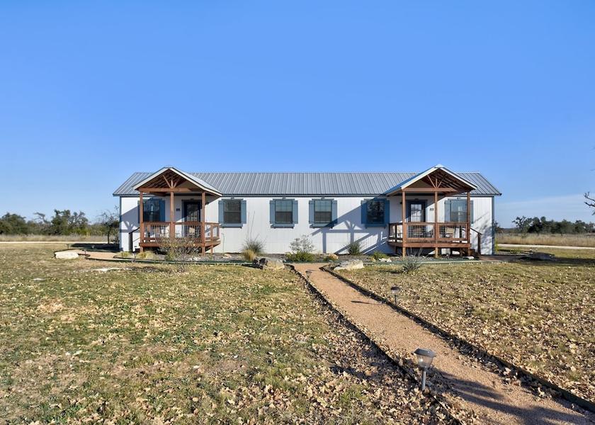 Kansas Harper Exterior Detail