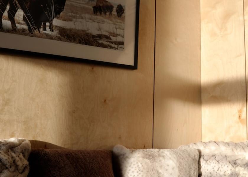 Idaho Island Park In-Room Dining