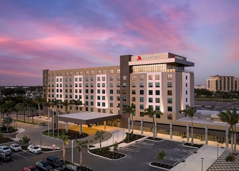 Georgia Palmetto Exterior Detail