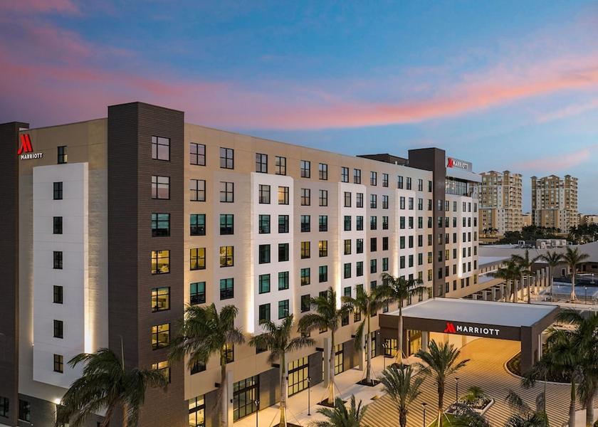 Georgia Palmetto Exterior Detail