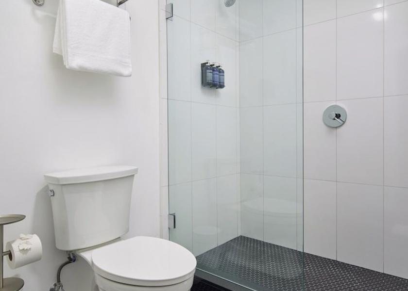 Pennsylvania Kennett Square Bathroom