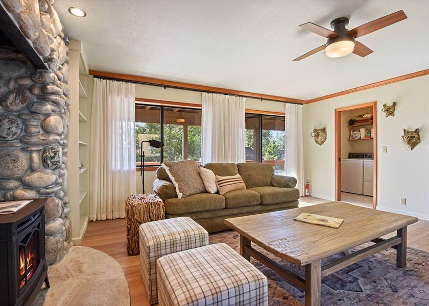 California Kings Beach Living Area