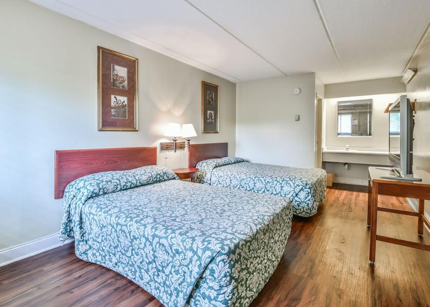 Georgia Forest Park Room