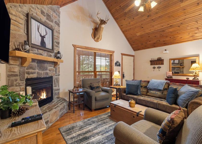 Missouri Branson West Living Area