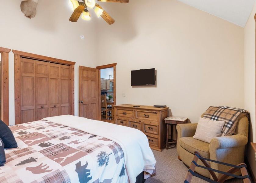 Missouri Branson West Room