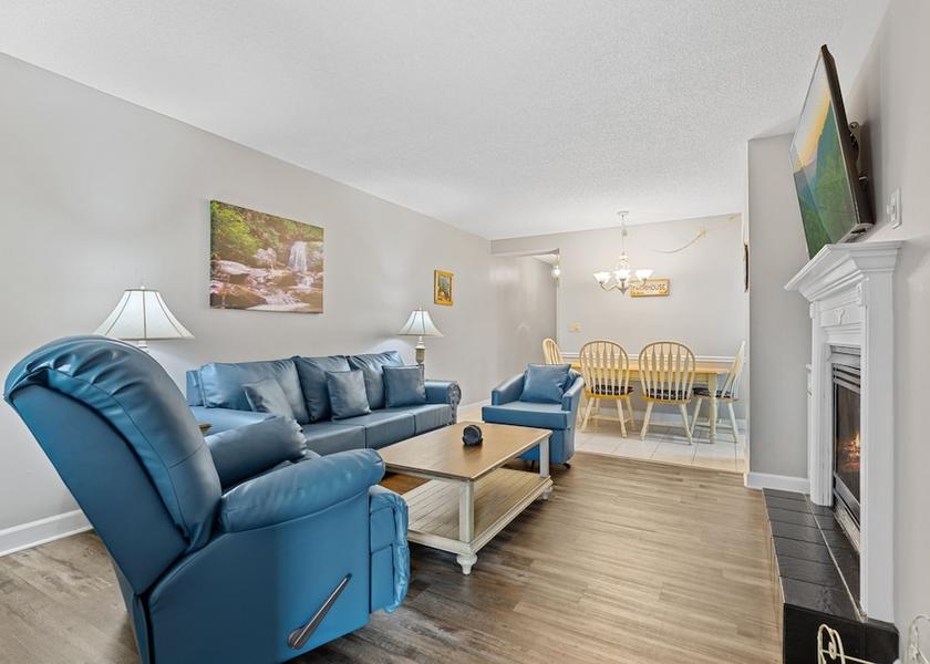 Tennessee Pigeon Forge Living Area