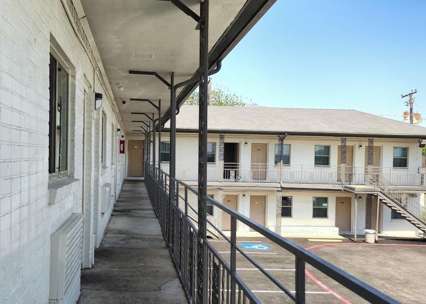 Texas Grand Prairie Exterior