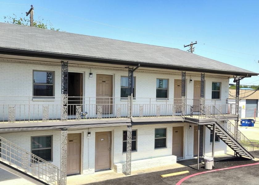 Texas Grand Prairie Exterior