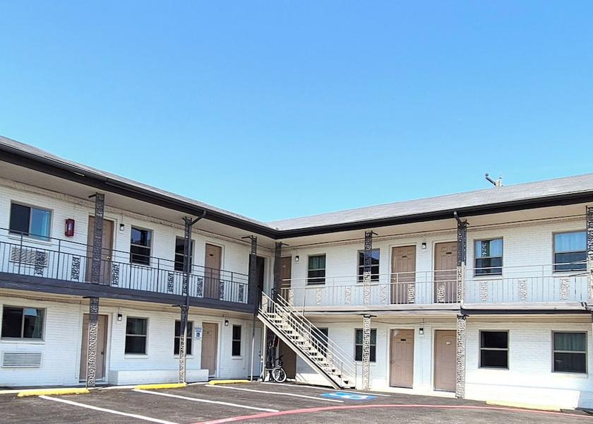 Texas Grand Prairie Exterior
