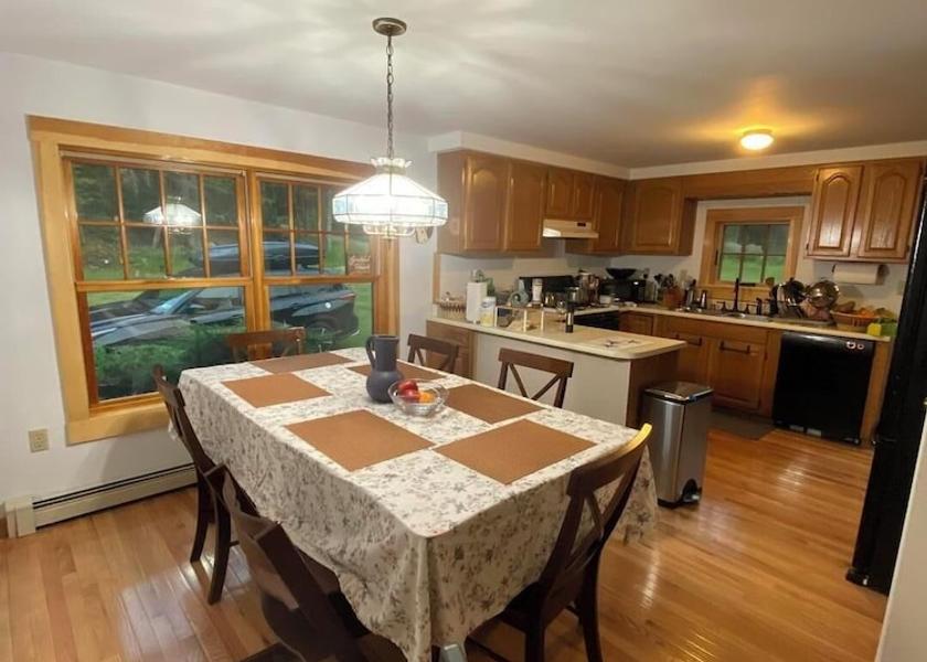 Connecticut Stonington Dining Area