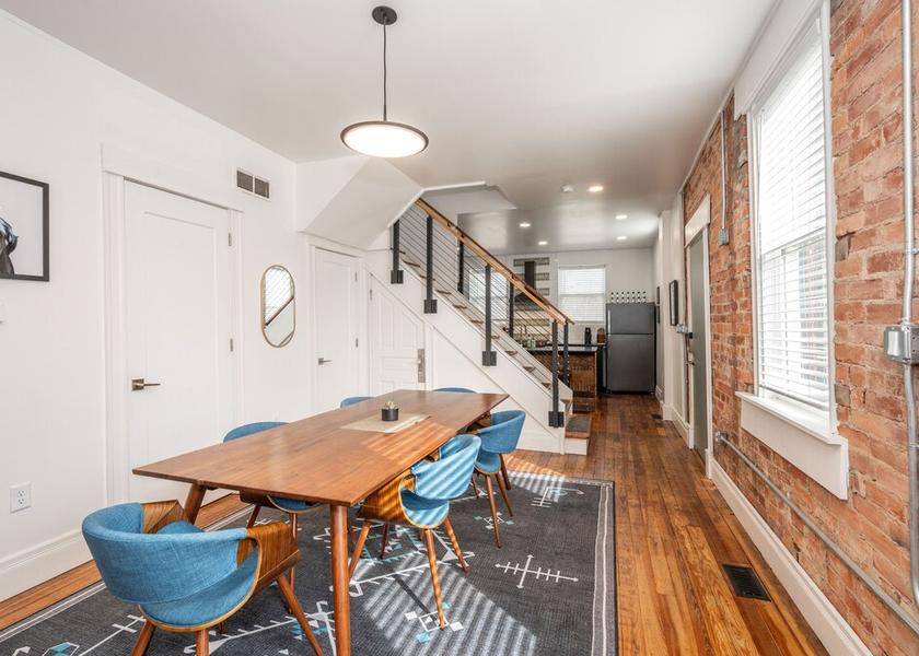 Ohio Cincinnati In-Room Dining