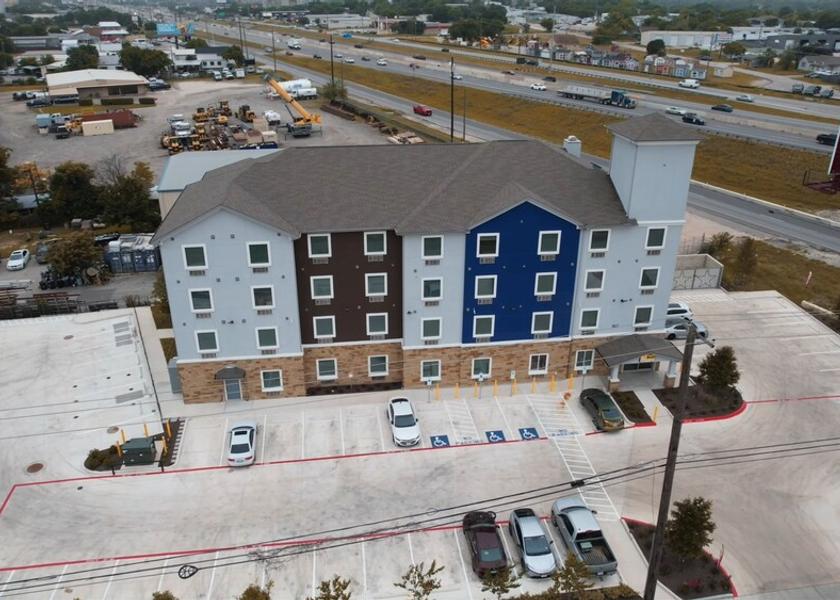 Texas Pflugerville Exterior Detail