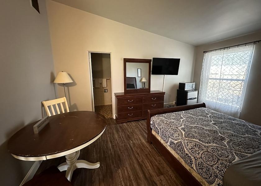 Wisconsin Appleton Room