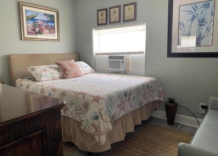 Florida Lake Worth Room