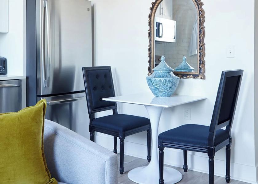 Louisiana New Orleans In-Room Dining