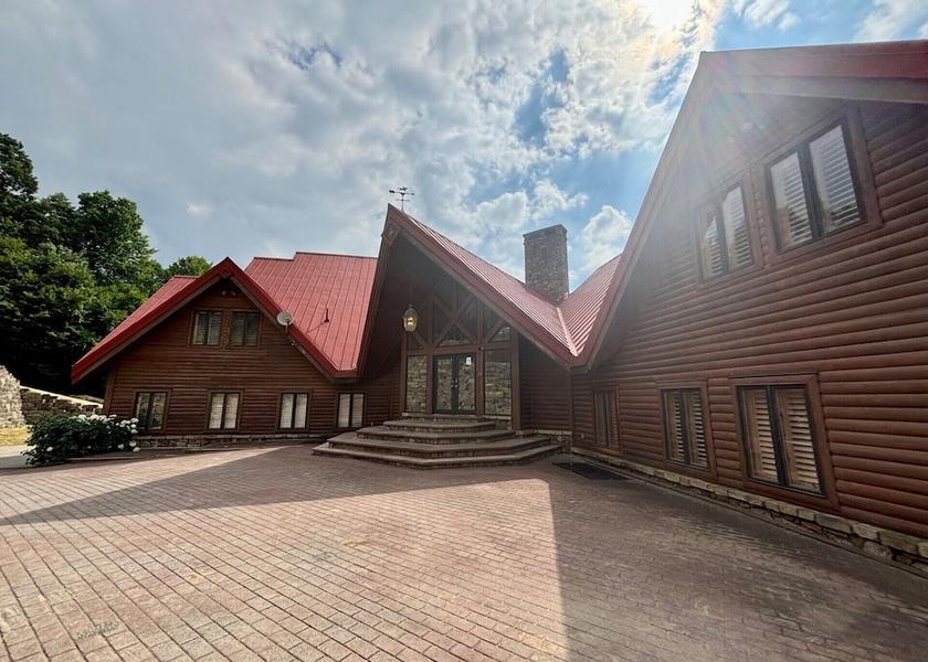 Maryland McHenry Exterior Detail