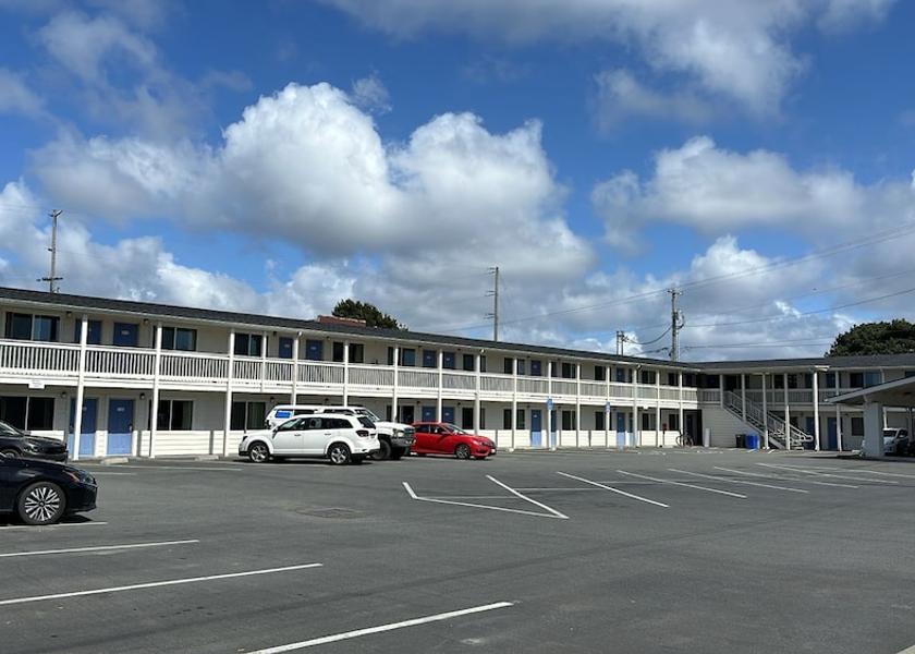 California Crescent City Exterior Detail