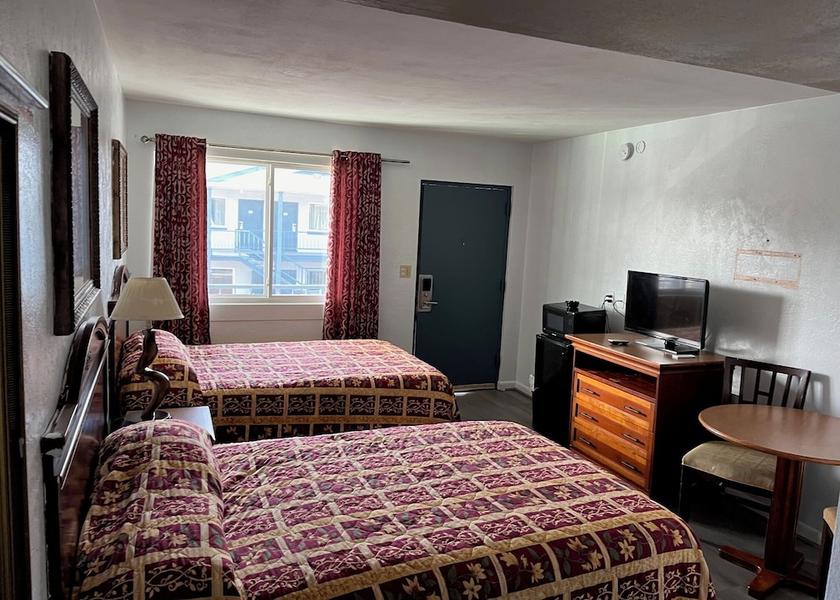 Florida Holly Hill Room