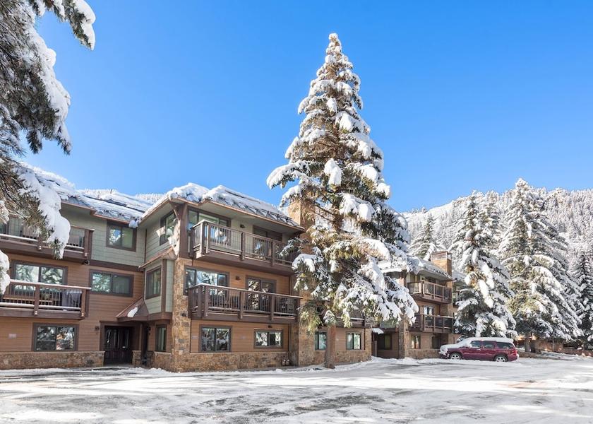 Colorado Aspen Exterior Detail