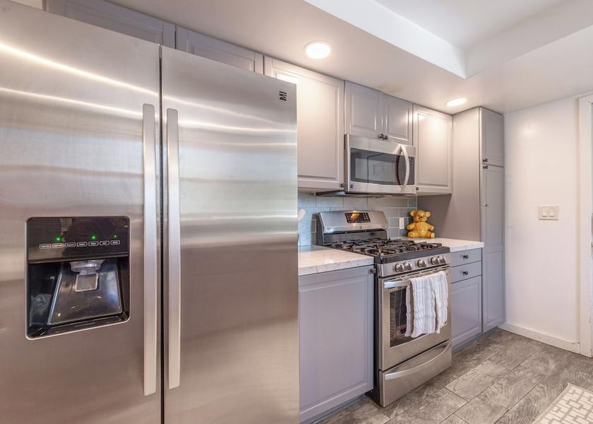 California Kings Beach Kitchen