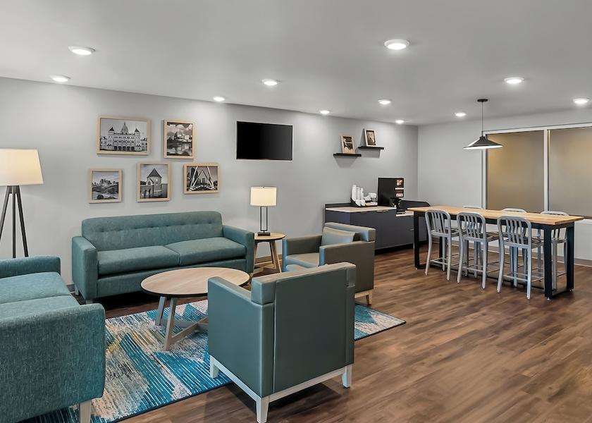 Connecticut Newington Lobby