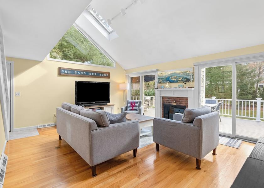 Massachusetts Mashpee Living Area