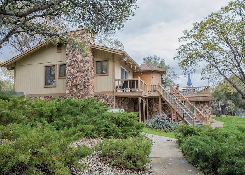 California Sonora Exterior Detail