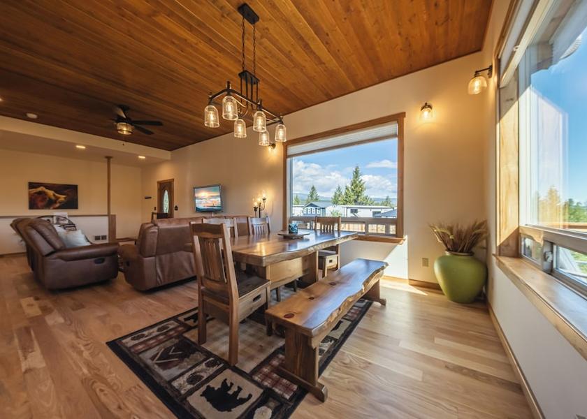 Kansas Rexford In-Room Dining