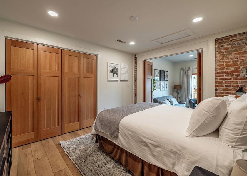 Washington Leavenworth Room