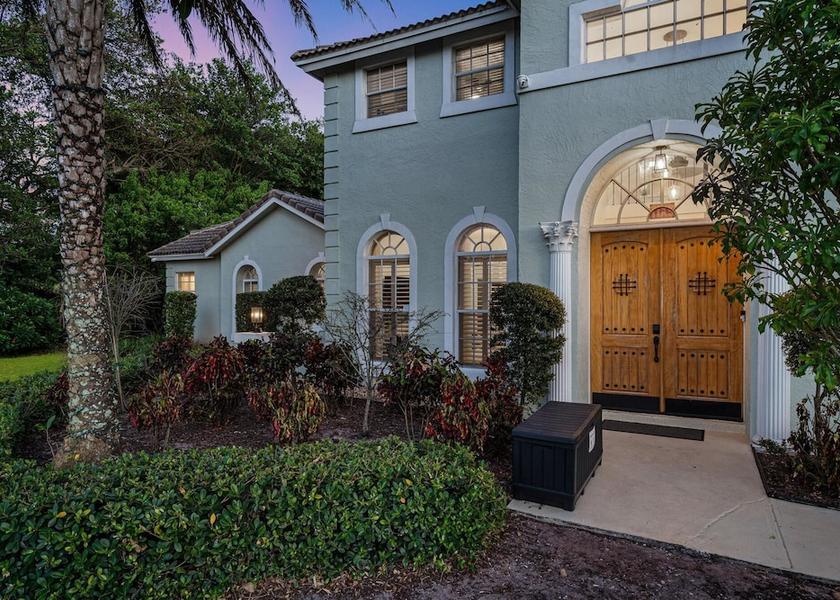 Florida Coconut Creek Interior Entrance