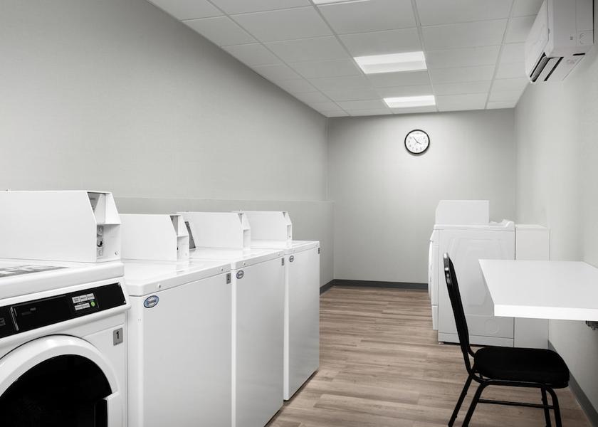 California Oakhurst Amenity