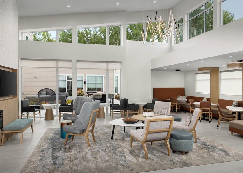 California Oakhurst Lobby