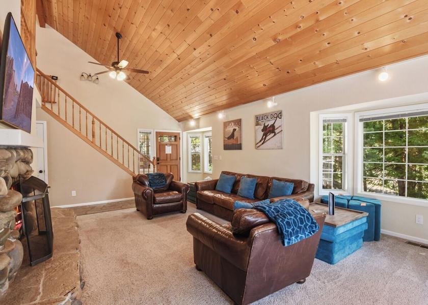 California Kings Beach Living Area