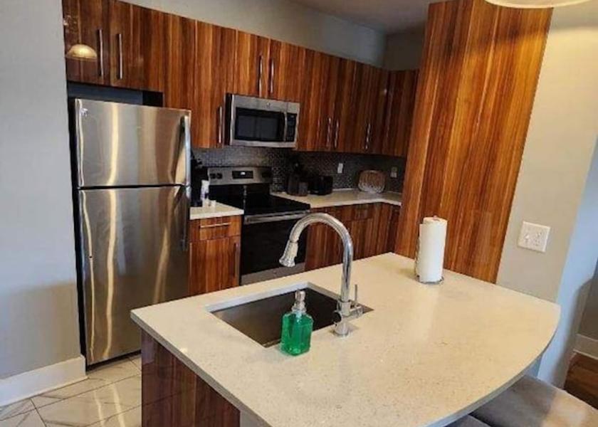 Louisiana Baton Rouge In-Room Dining