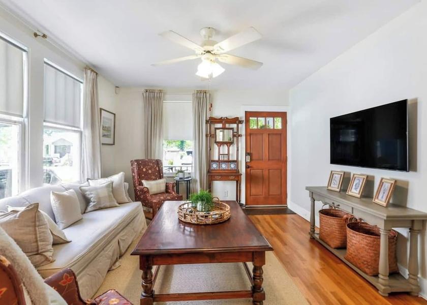 Louisiana Baton Rouge Living Area