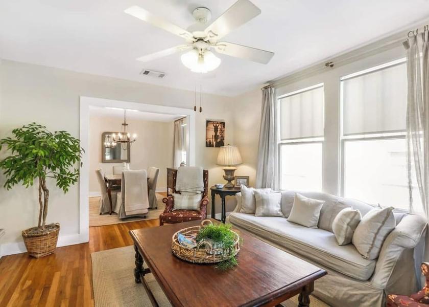 Louisiana Baton Rouge Living Area