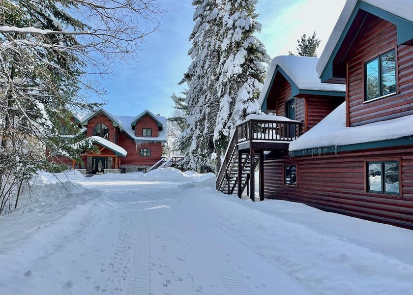 Wisconsin Cable Exterior Detail