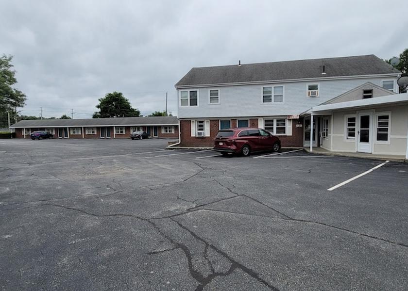 Massachusetts Seekonk Facade