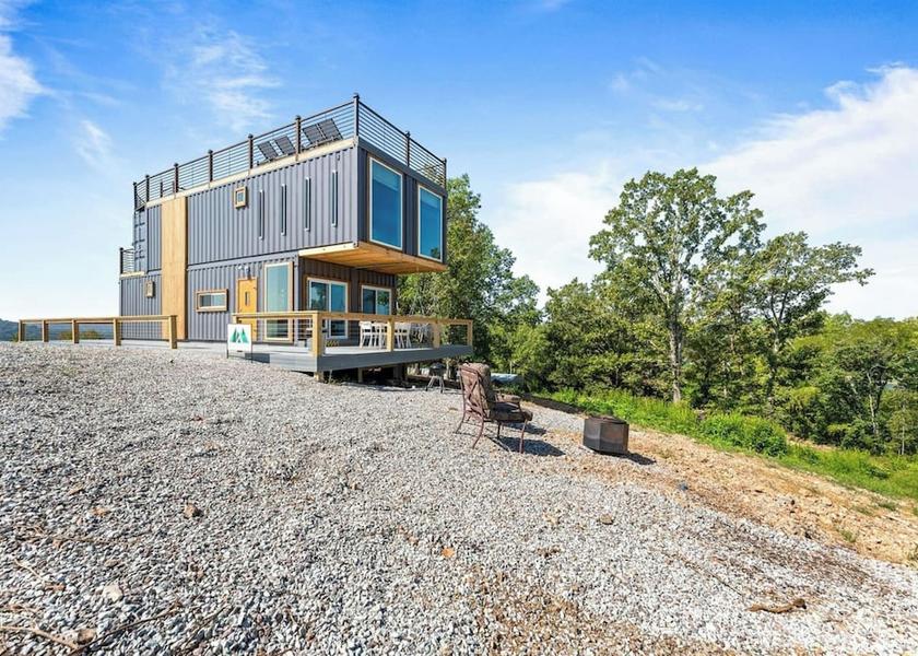 Nebraska Omaha Exterior Detail