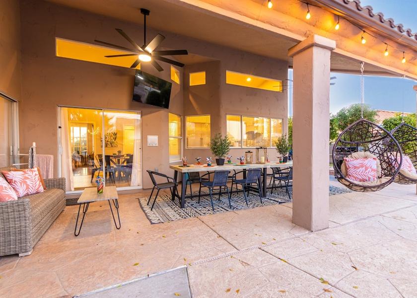 Arizona Mesa Dining Area