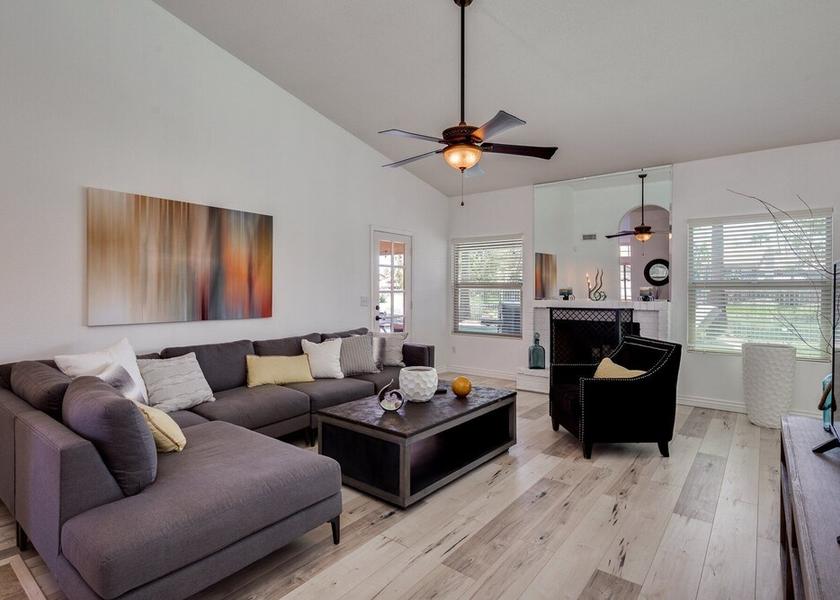 Arizona Glendale Living Area