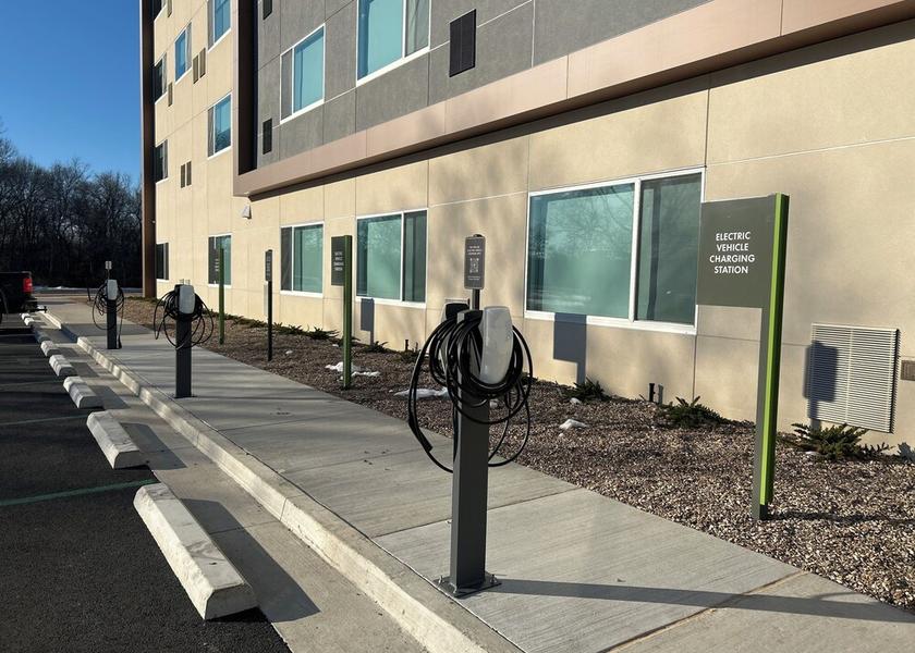 Arkansas Fort Smith Electric vehicle charging station